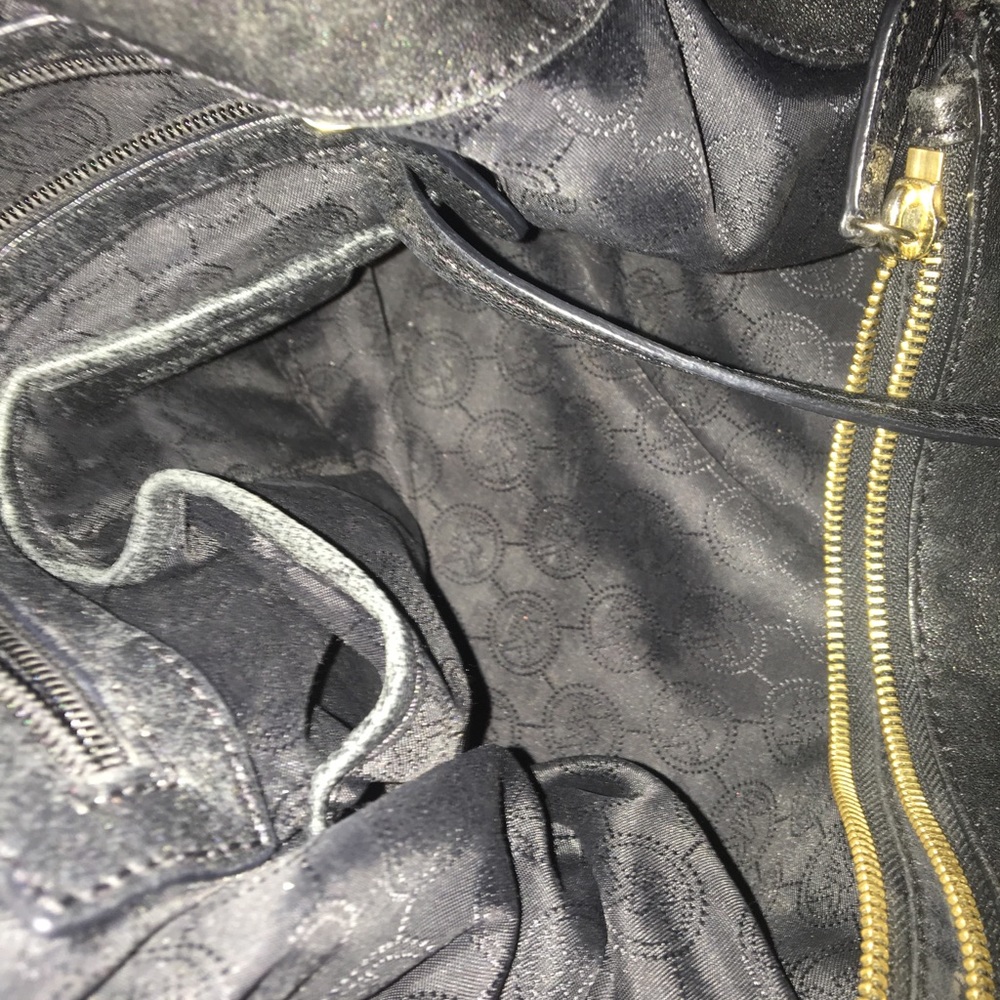 MK Purse - Picture 5 of 6